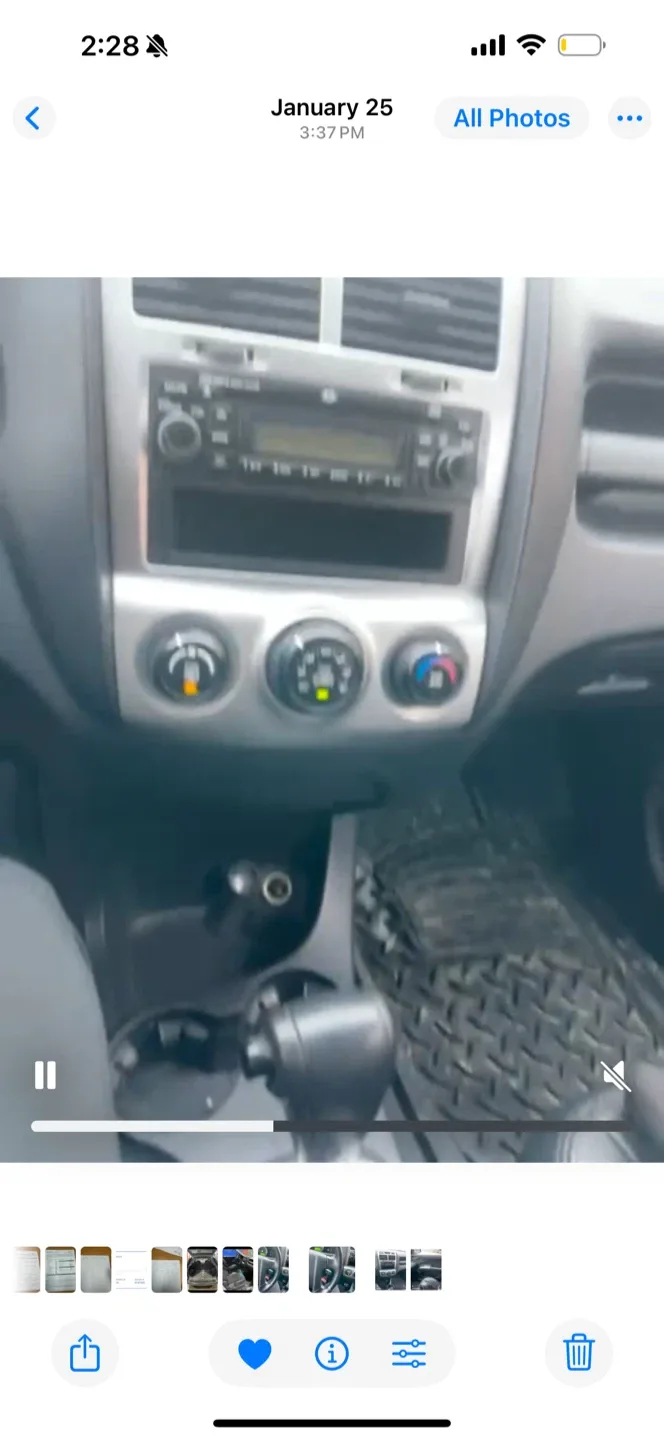 Kia Sportage SUV image indicator(9)