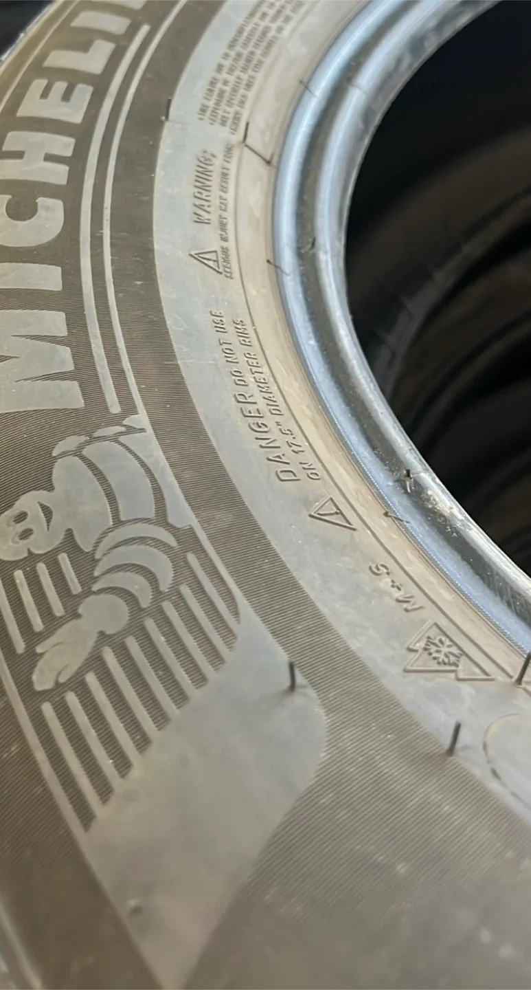 235/65R17 Michelin Winter Tires - Set of 4 image indicator(5)