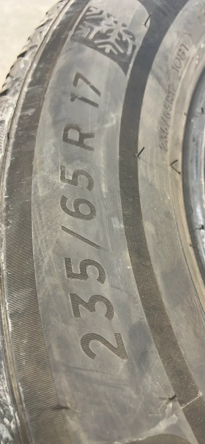 235/65R17 Michelin Winter Tires - Set of 4 image indicator(7)