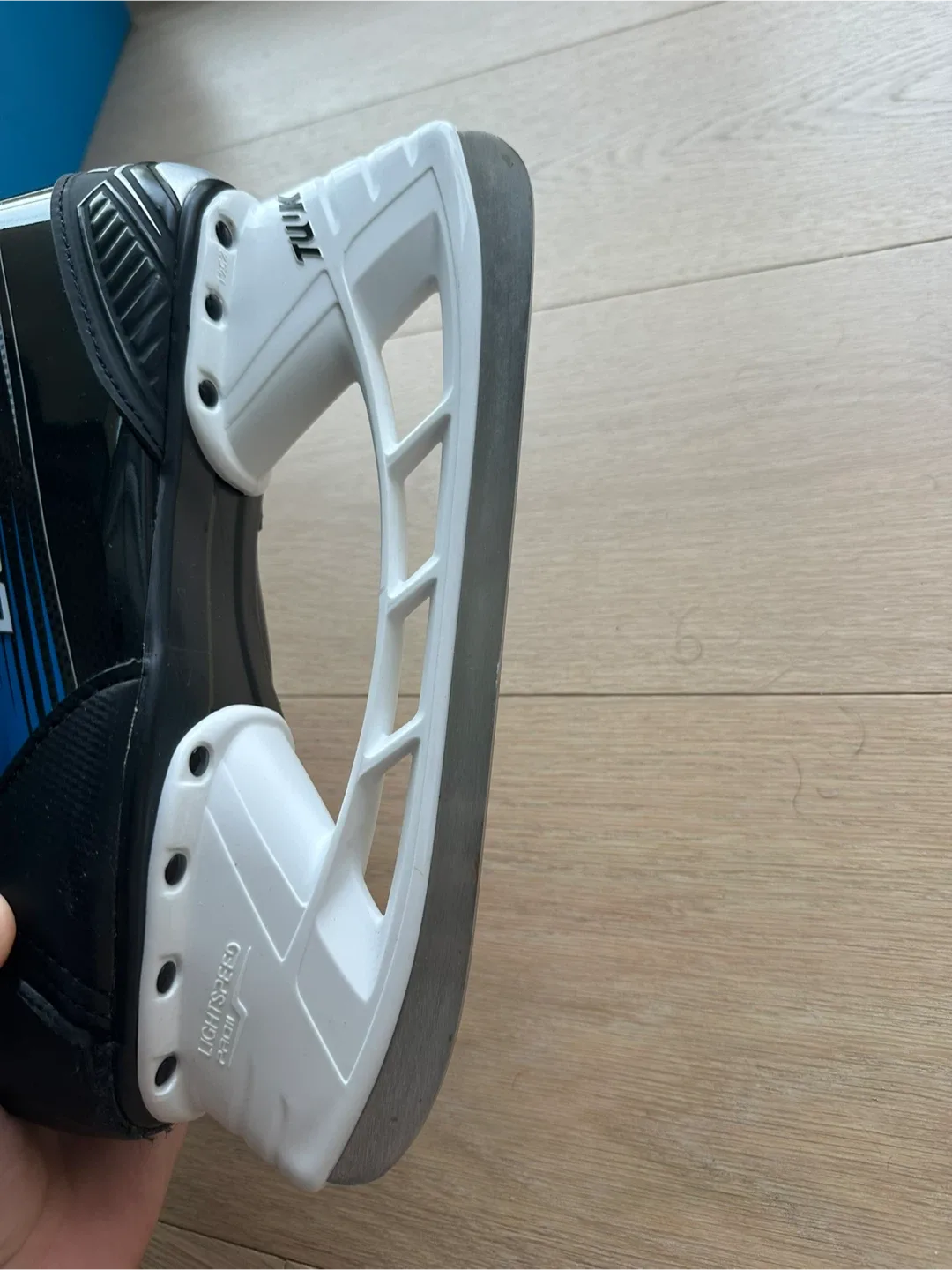 Bauer X Senior Ice Hockey Skates - Size 6 image indicator(6)