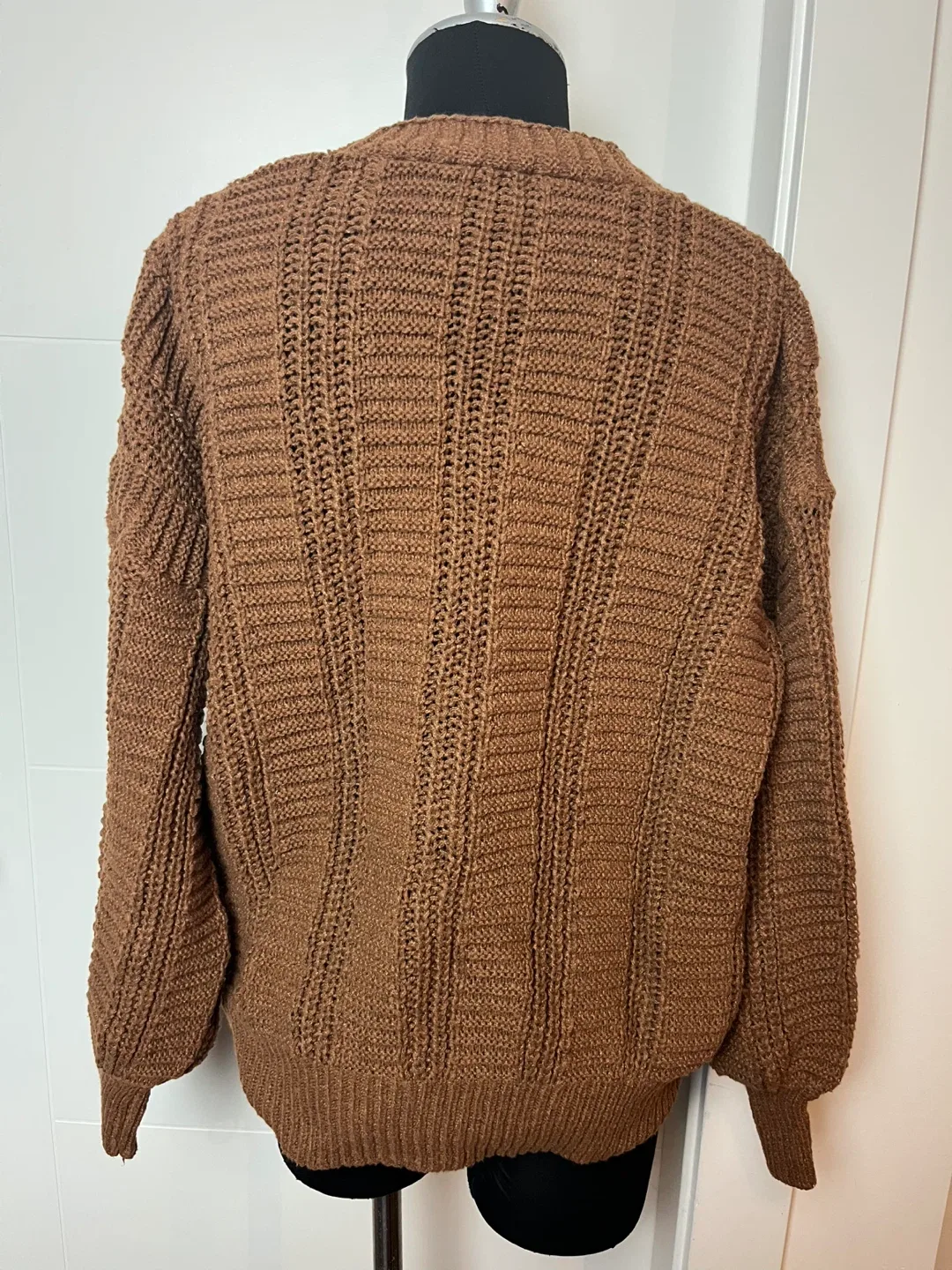 Brown Knit Cardigan Size M image indicator(2)