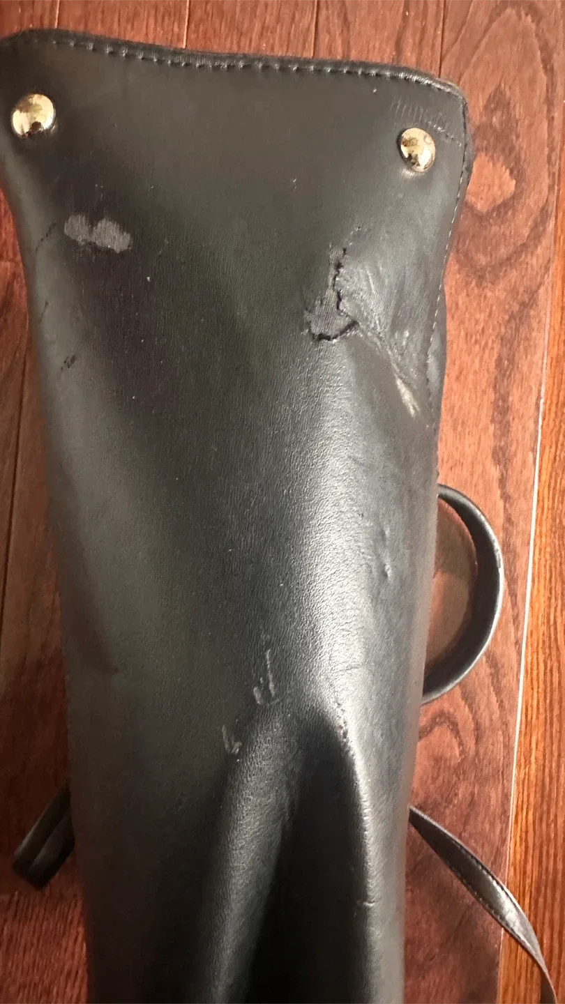 Zara Basic Black Tote Bag image indicator(3)