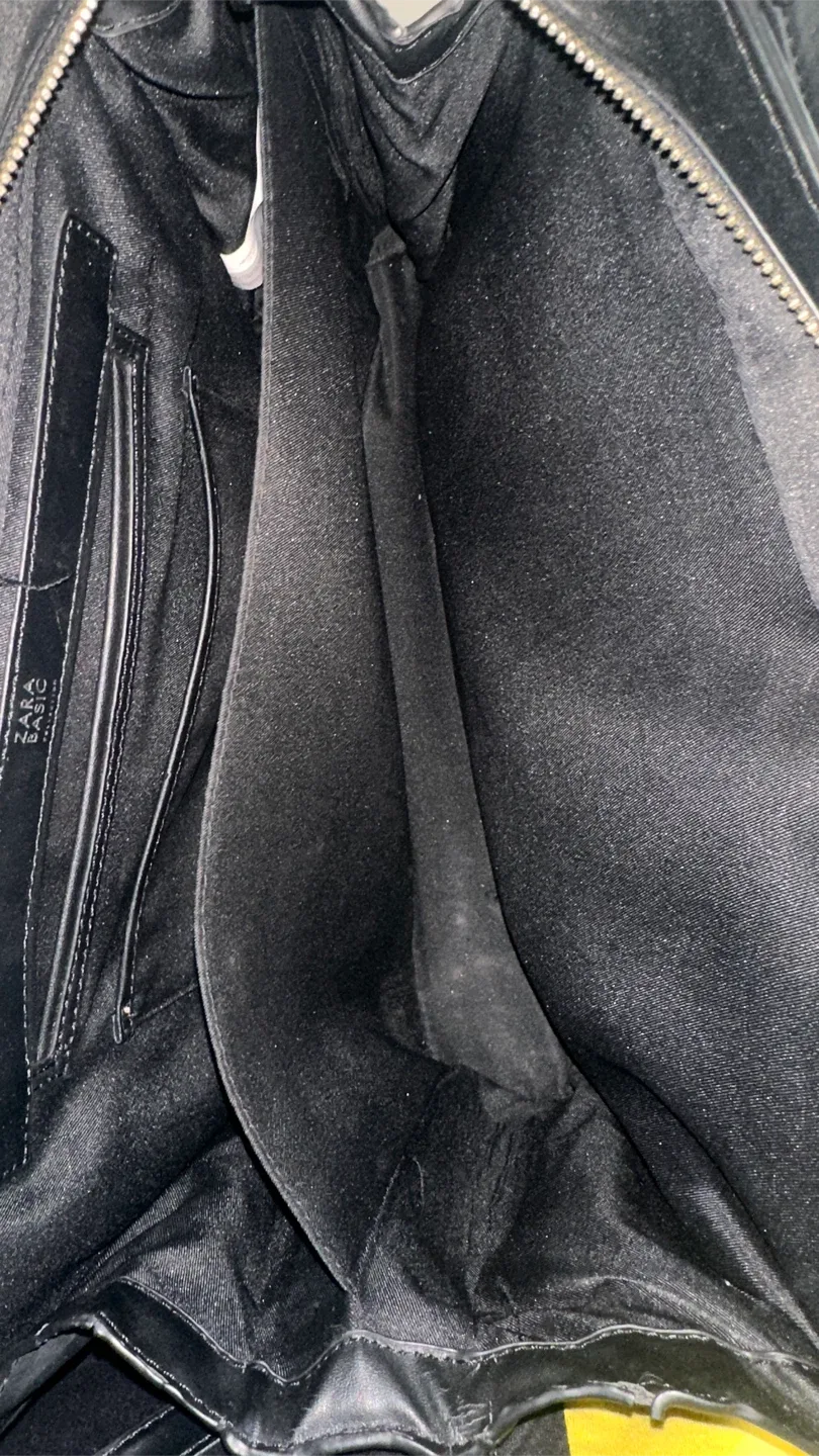 Zara Basic Black Tote Bag image indicator(5)