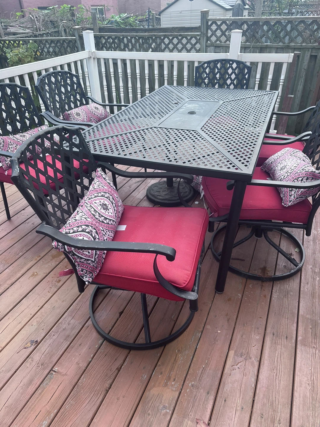 Patio Set - Table & 6 Chairs - photo 2