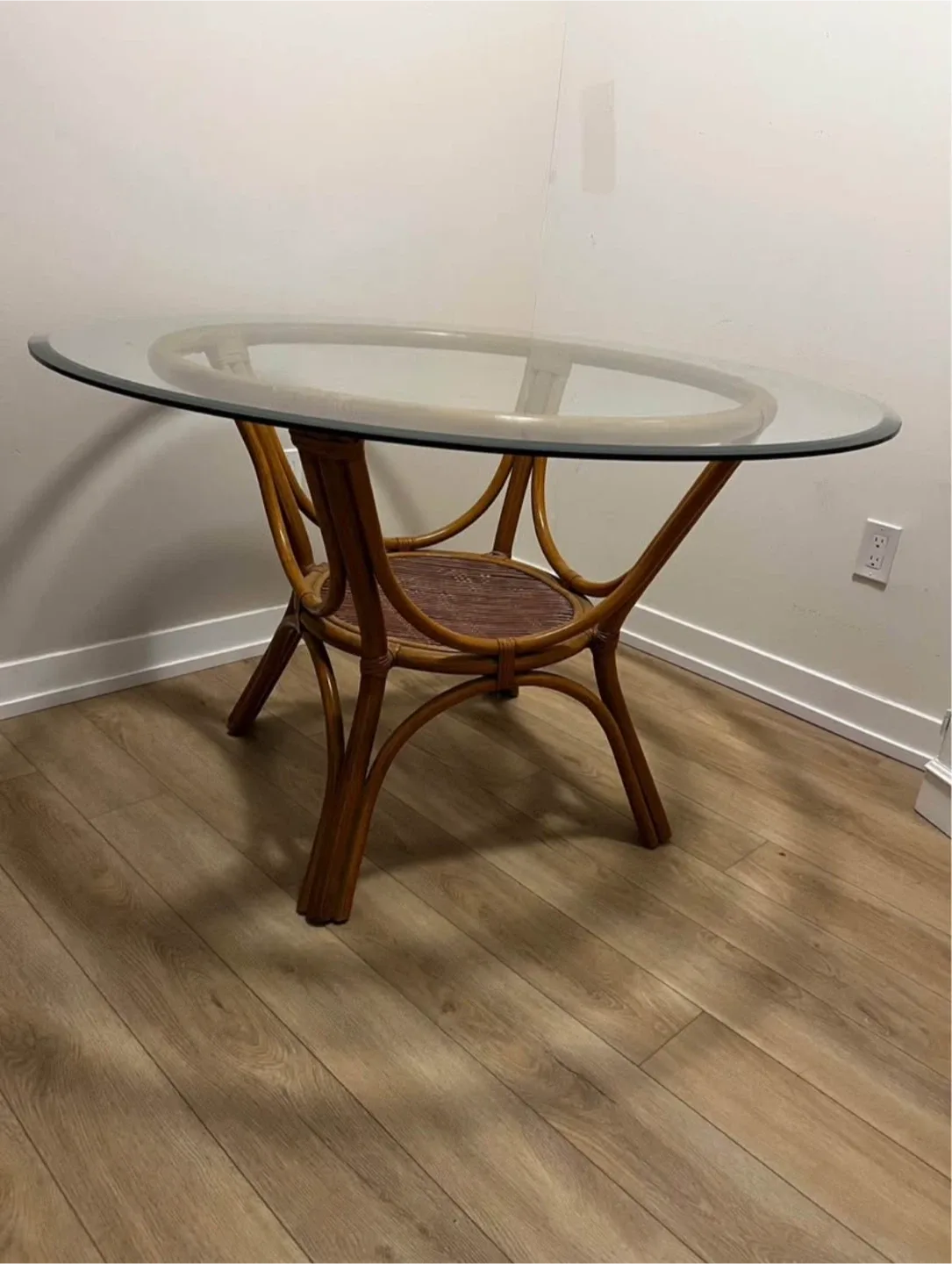 Round Glass Top Rattan Dining Table image indicator(2)