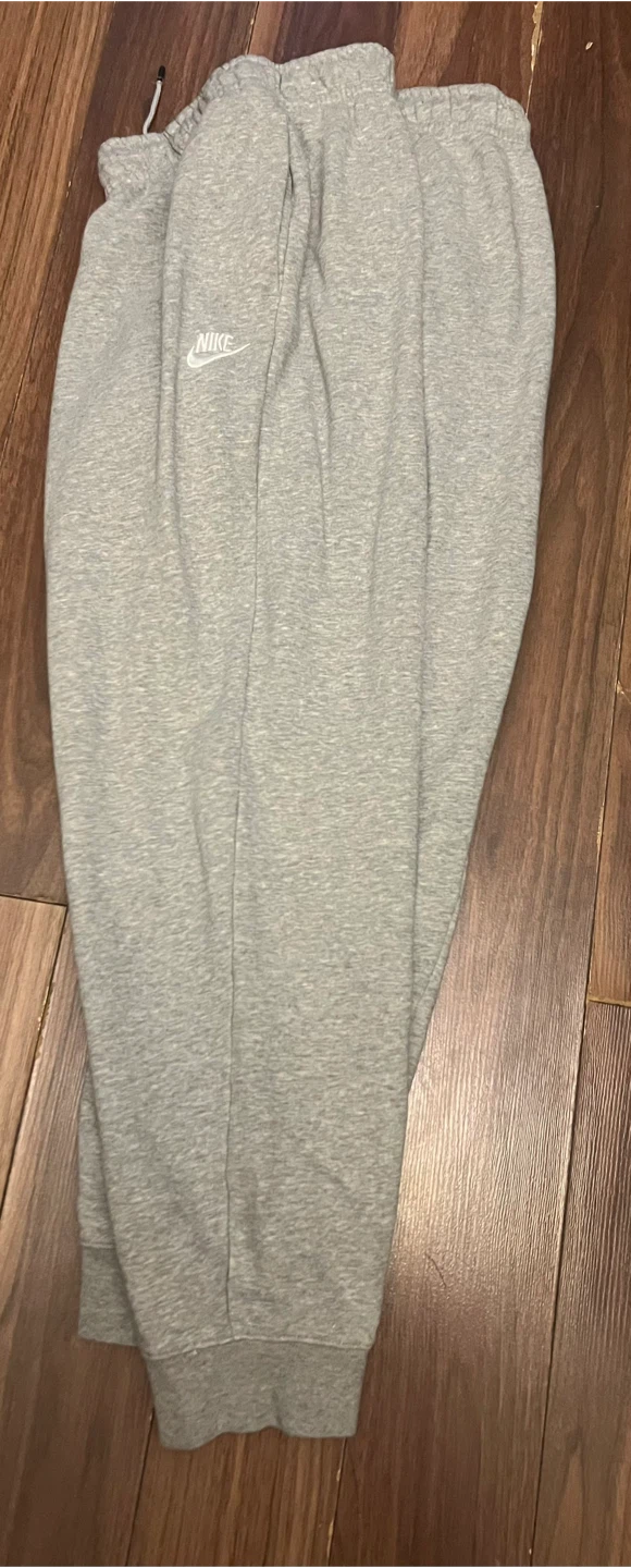 Nike Grey Sweatpants - Size XL
