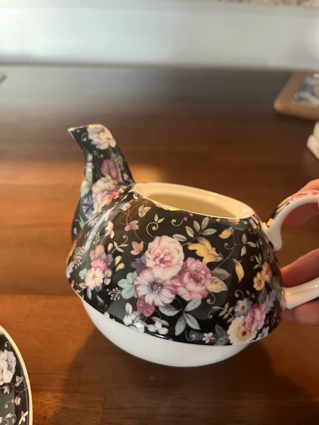 Floral Tea Set for one - Teapot, Cup and Saucer image indicator(3)