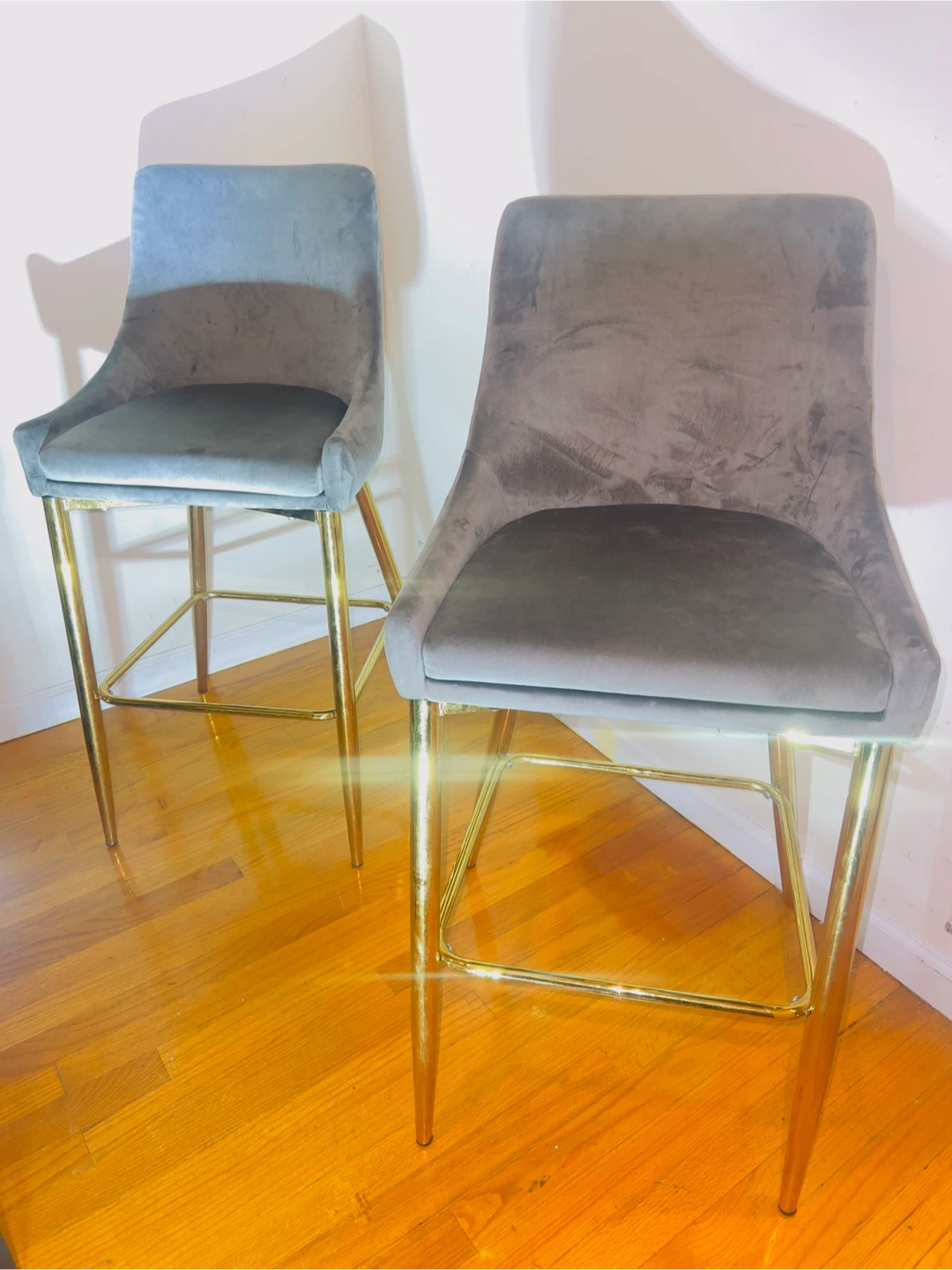 Set of 2 Gray Velvet Bar Stools