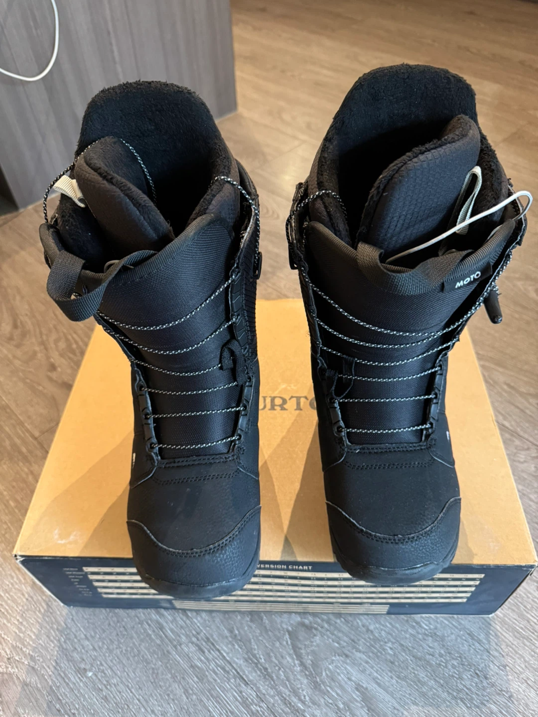Burton Moto Snowboard Boots for Men- size 9