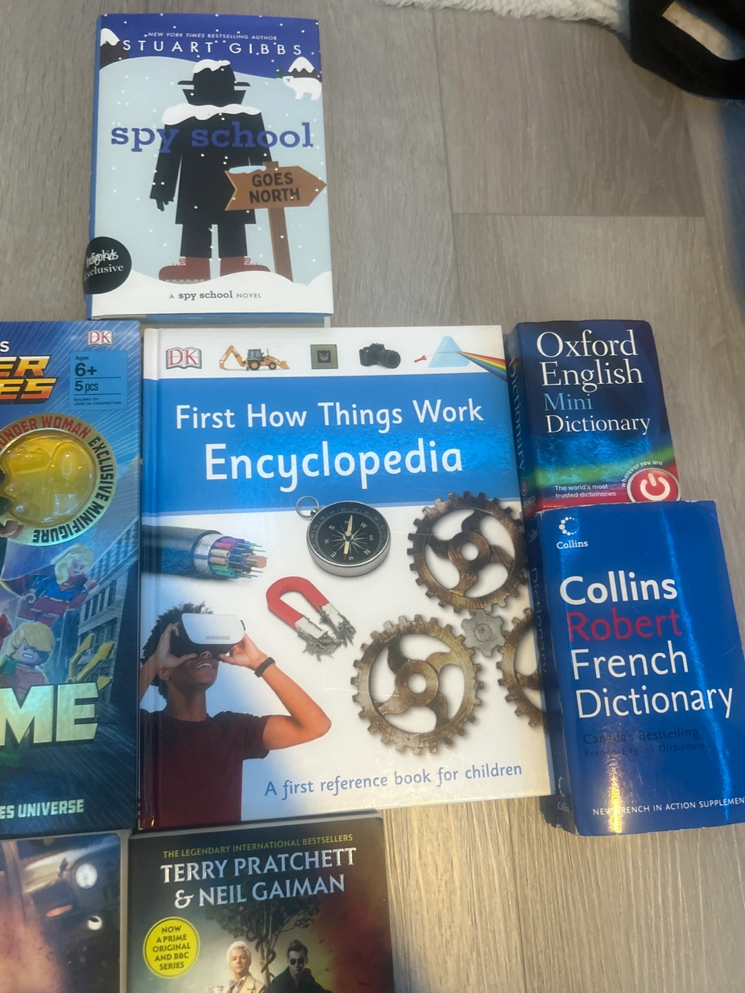 Pile of books - photo 3