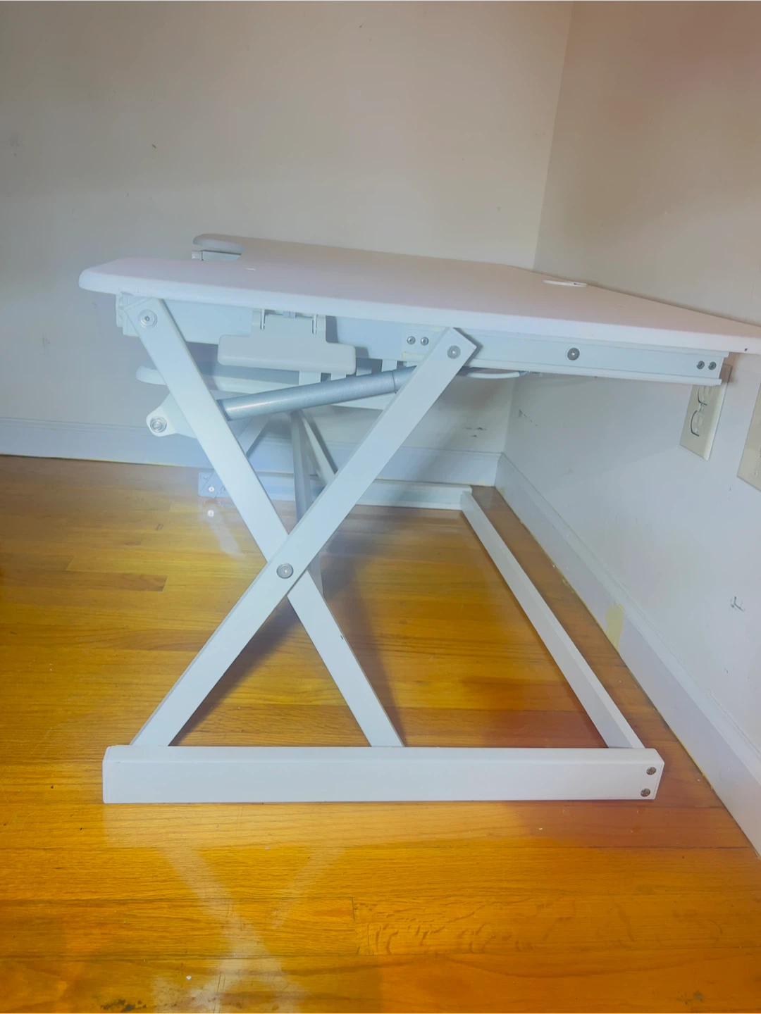 White Adjustable Height Standing Desk - photo 4