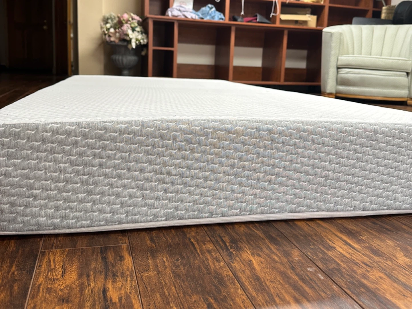 WELLPUR Twin Foam Mattress (CAN DELIVER) - photo 5