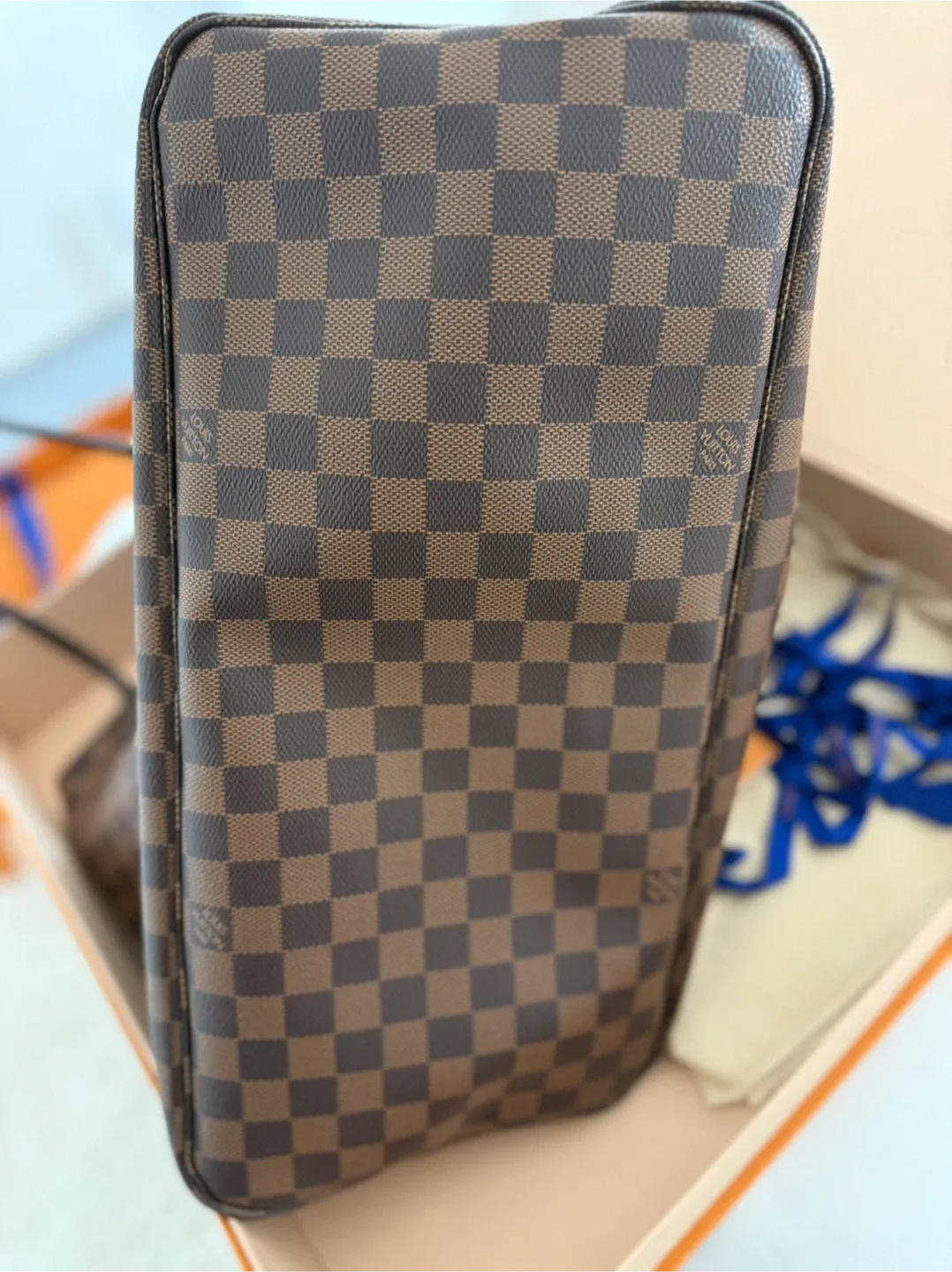Louis Vuitton Damier Ebene Neverfull GM Tote Bag image indicator(3)