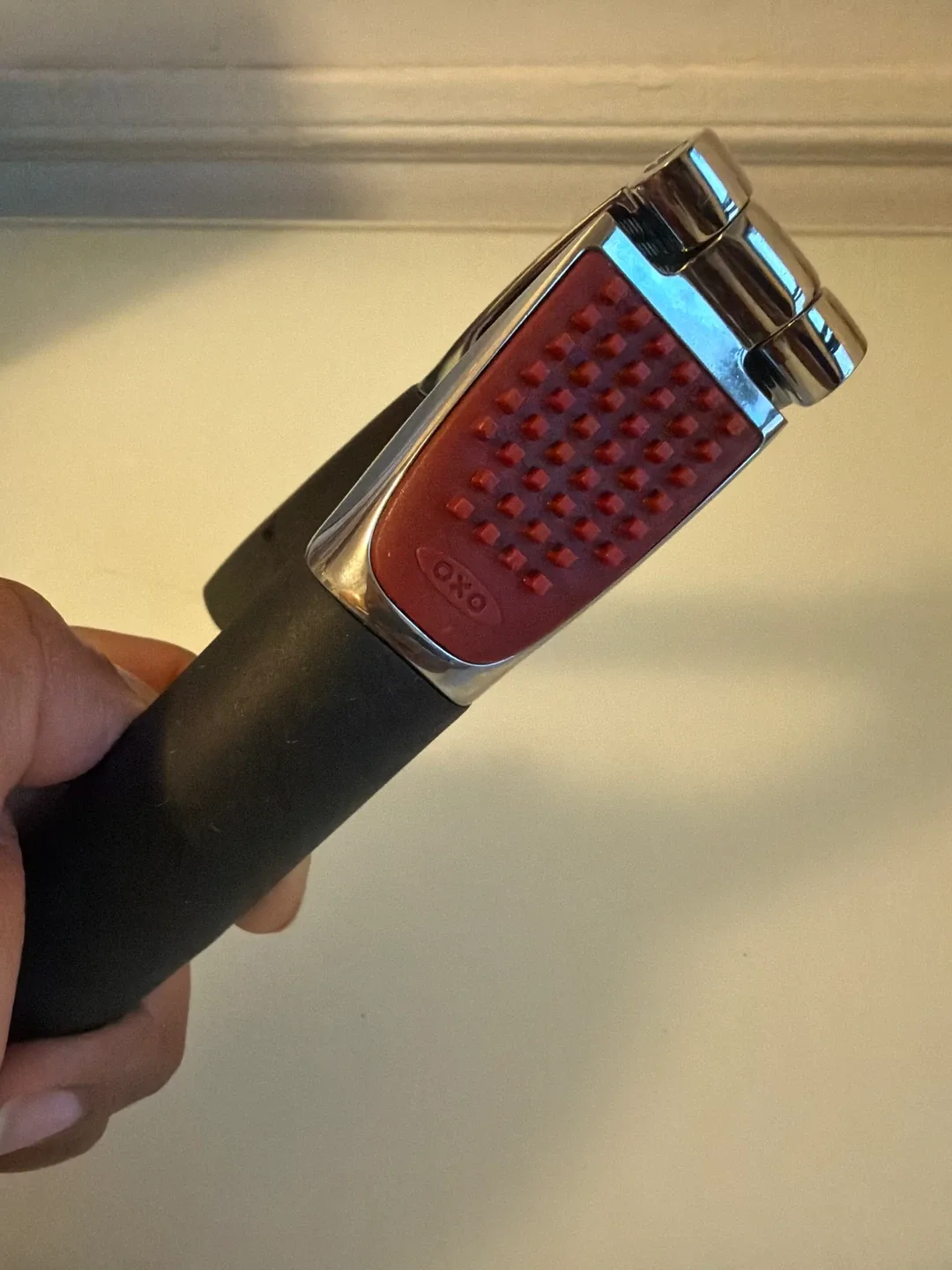 OXO Good Grips Garlic Press thumbnail