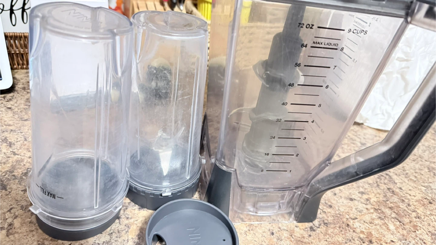 Ninja Professional 1100 Watts Blender - photo 4