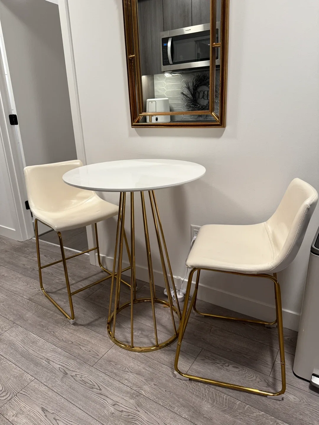 LumiSource Dining Table (also selling stools not in price) image indicator(7)