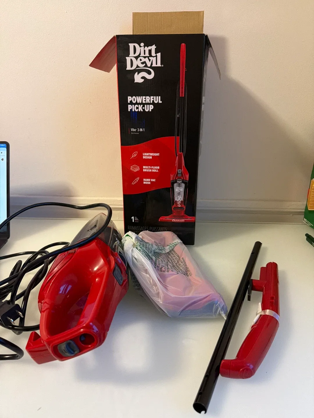 Dirt Devil Vibe 3-in-1 Vacuum thumbnail