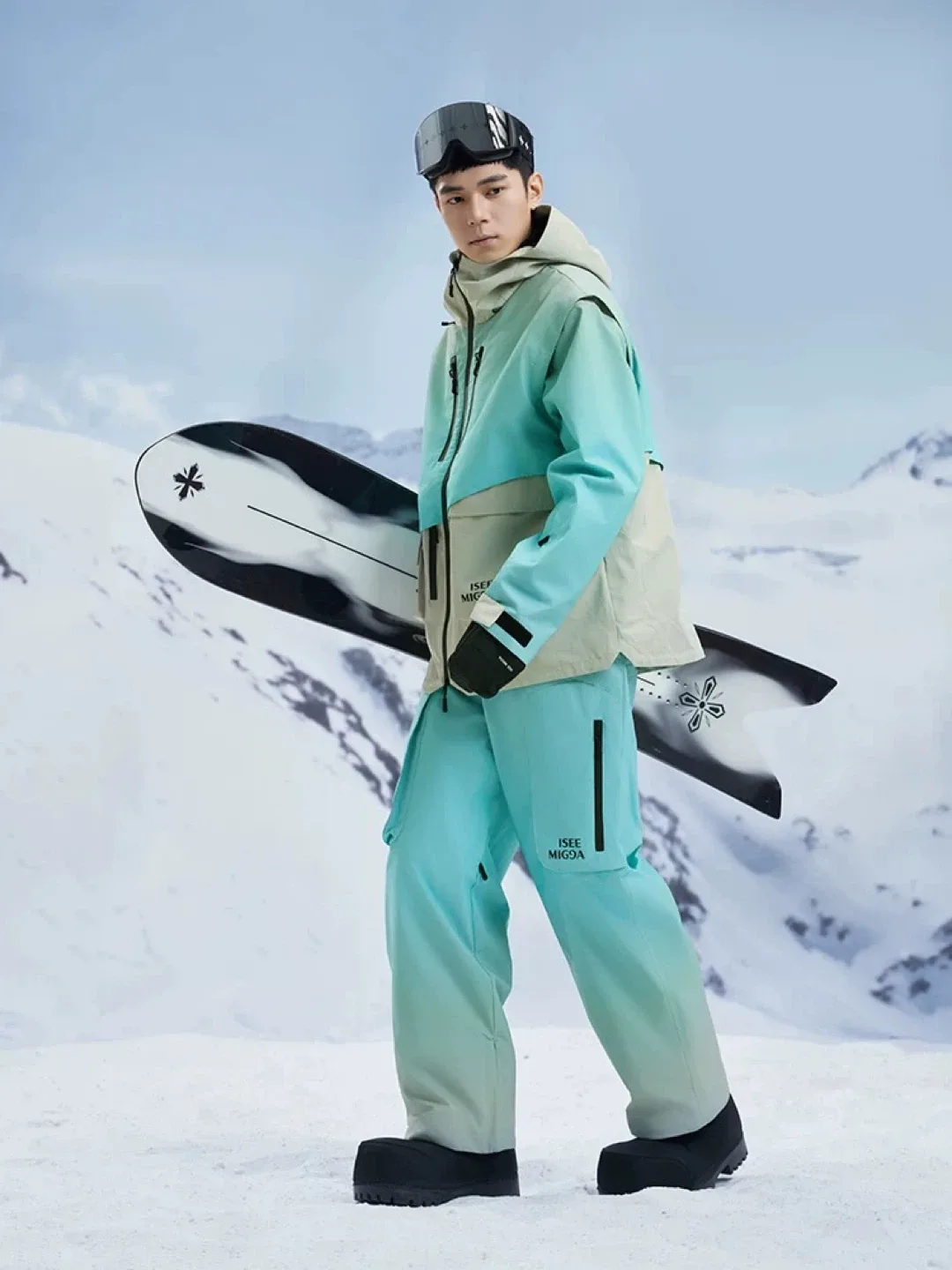Unisex brand new Snowboarding Suit image indicator(3)