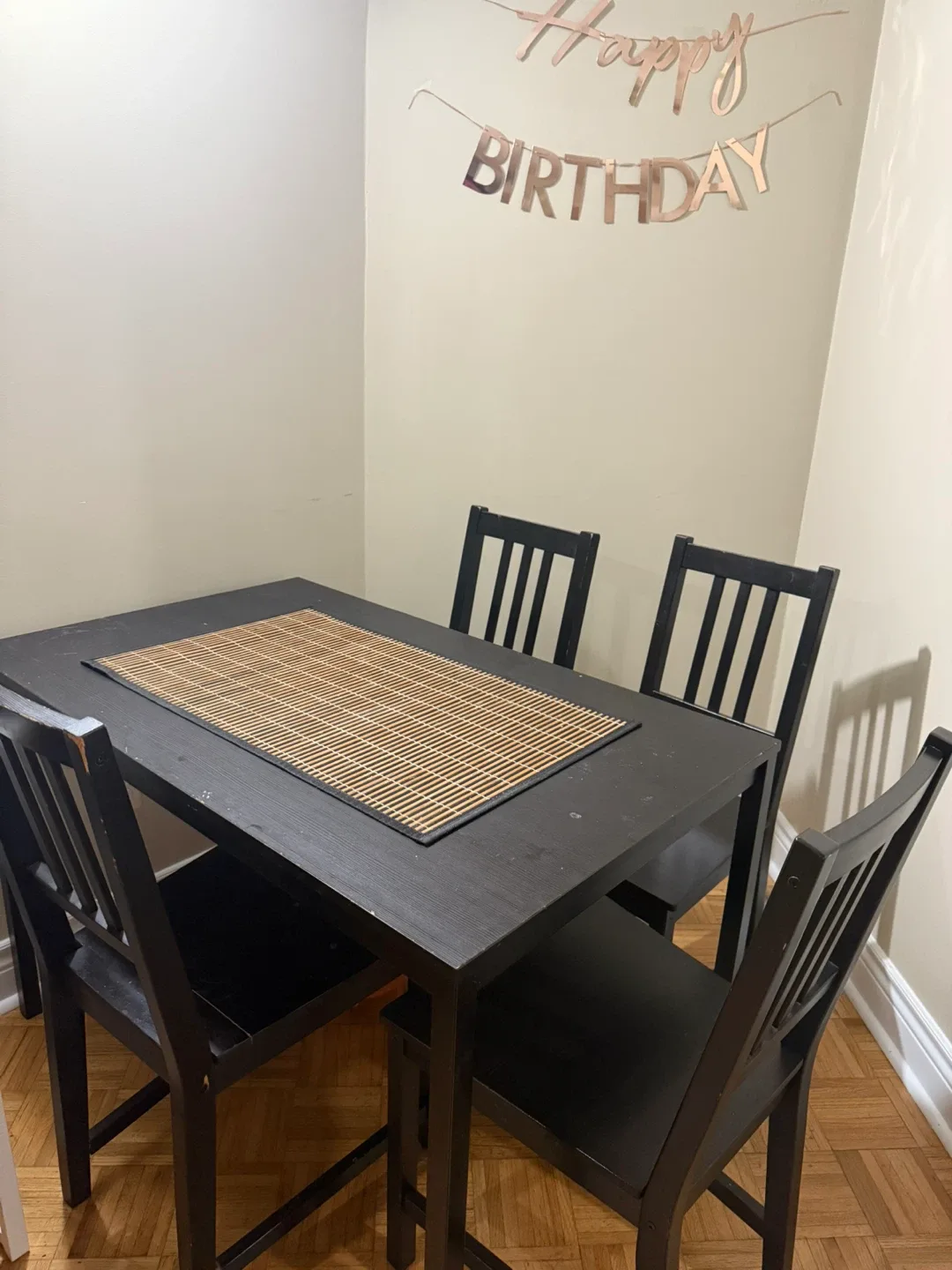 4 chair dining table