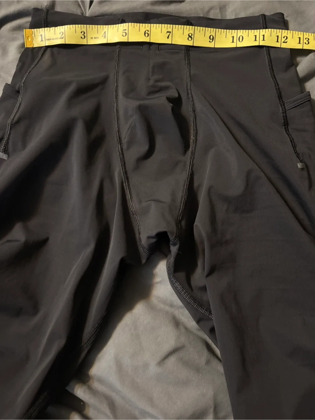 Lululemon Vital Drive Tight 28" in black size medium image indicator(4)