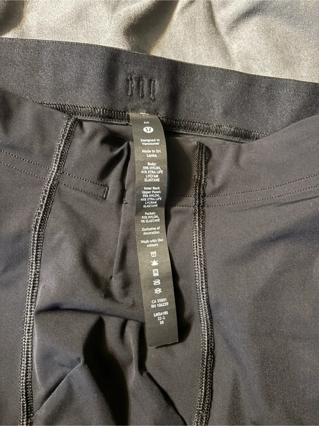 Lululemon Vital Drive Tight 28" in black size medium image indicator(3)