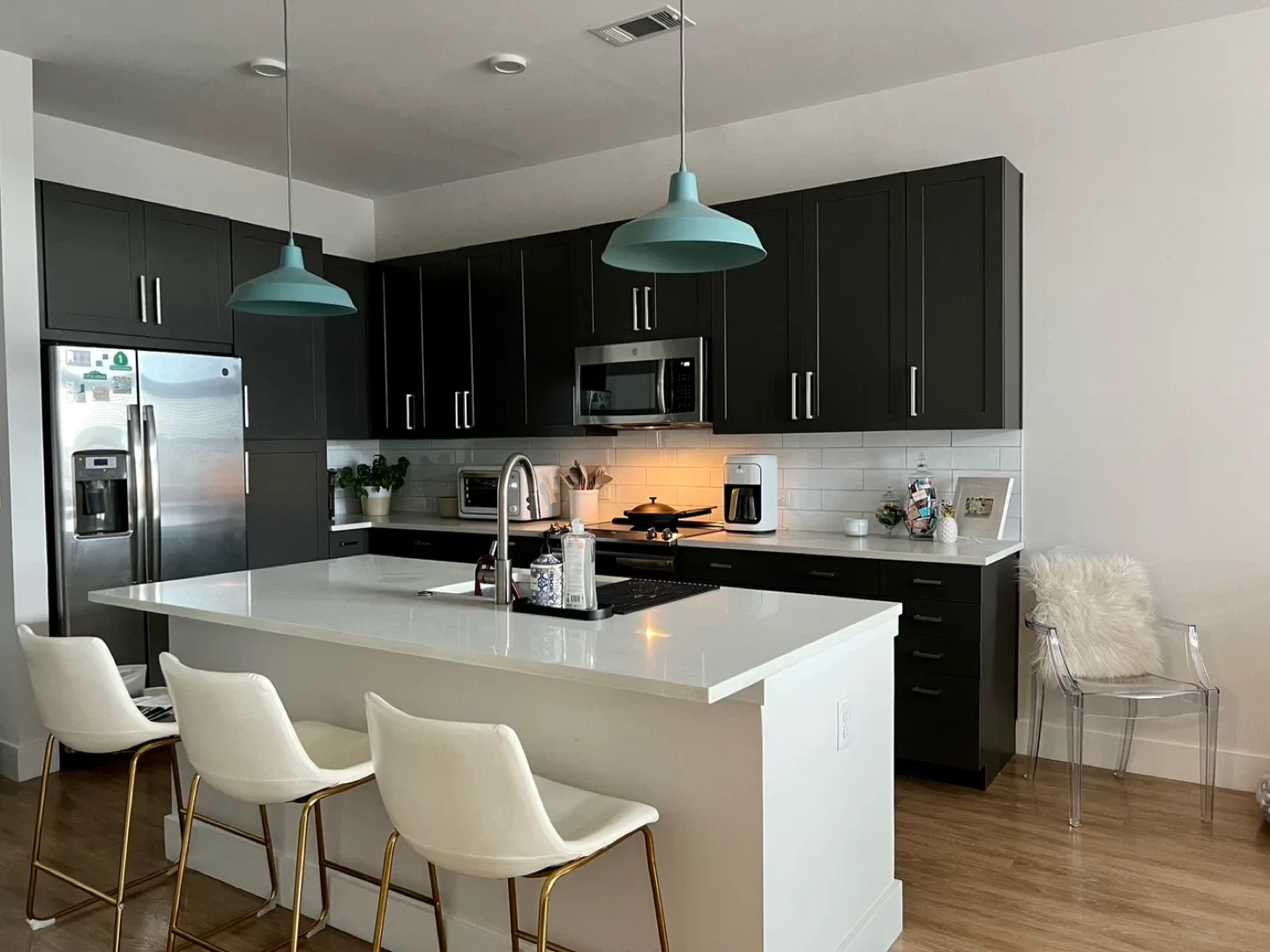 Kiersten Bar & Counter Stools (3) image indicator(7)