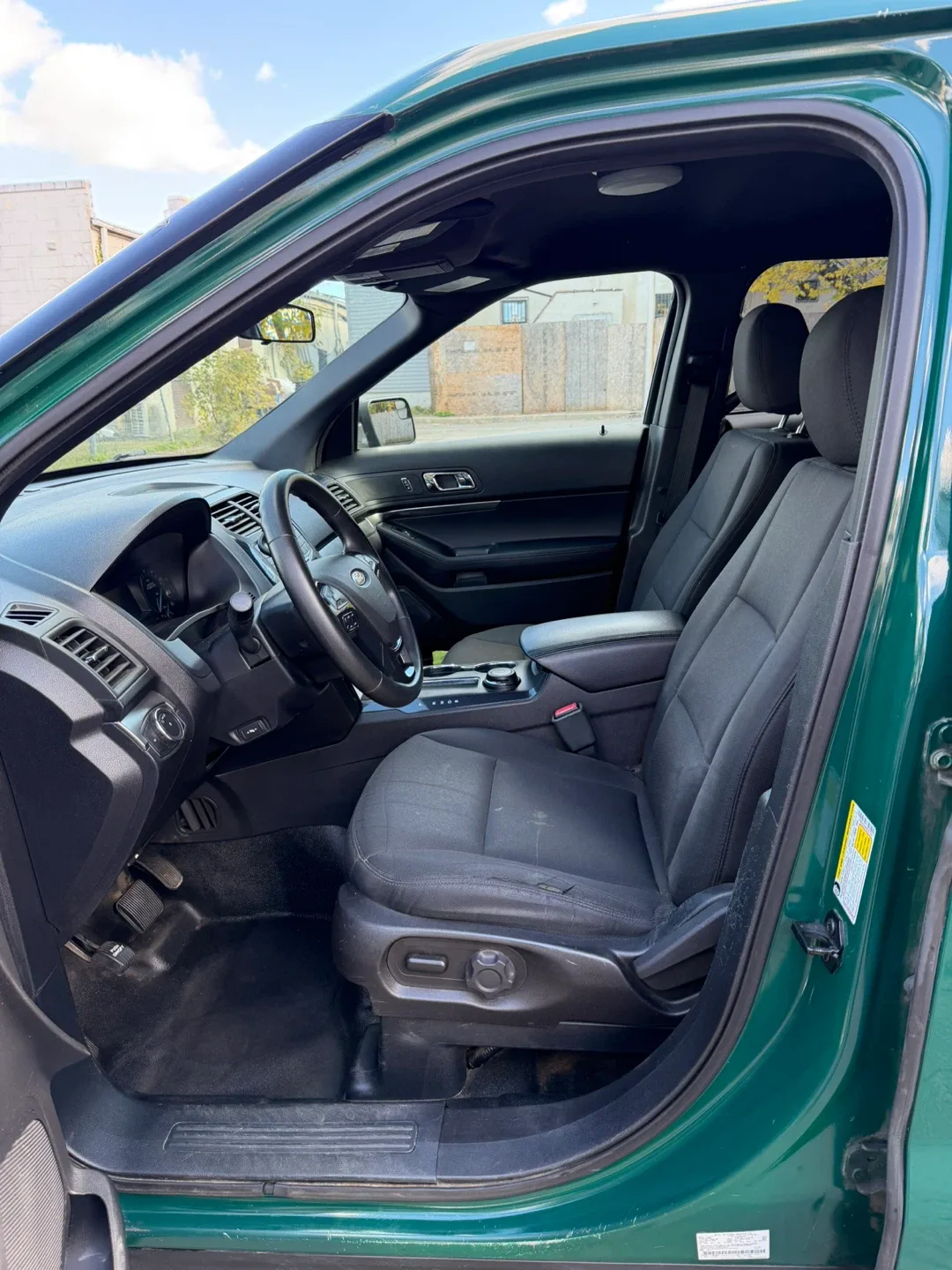 2017 Ford Explorer image indicator(5)