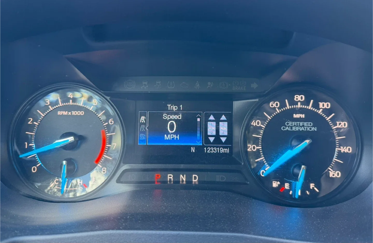 2017 Ford Explorer image indicator(10)