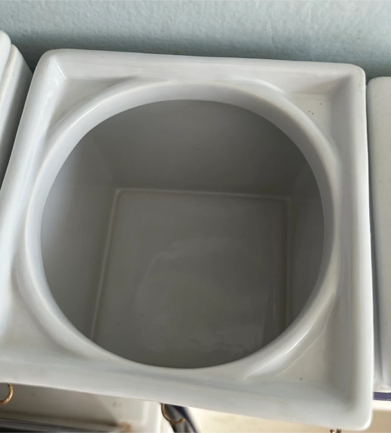 White Ceramic Kitchen Canisters - Sugar, Flour, Coffee, Tea image indicator(5)