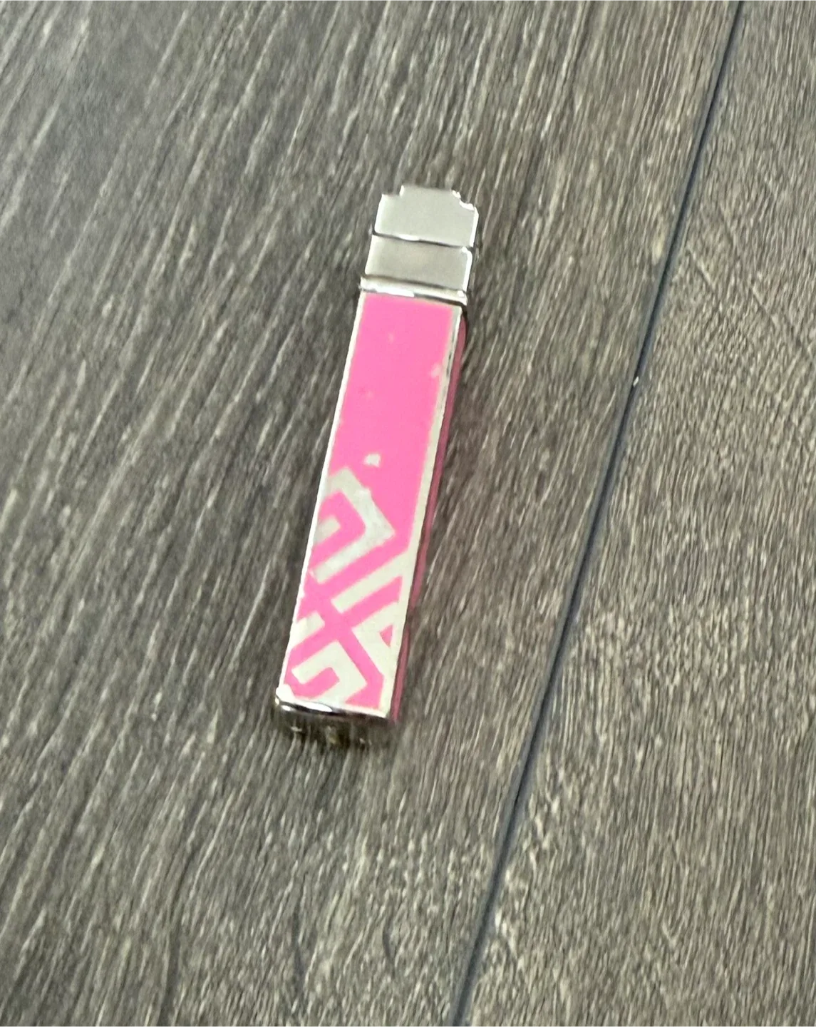 Givenchy Lighter - Pink image indicator(3)