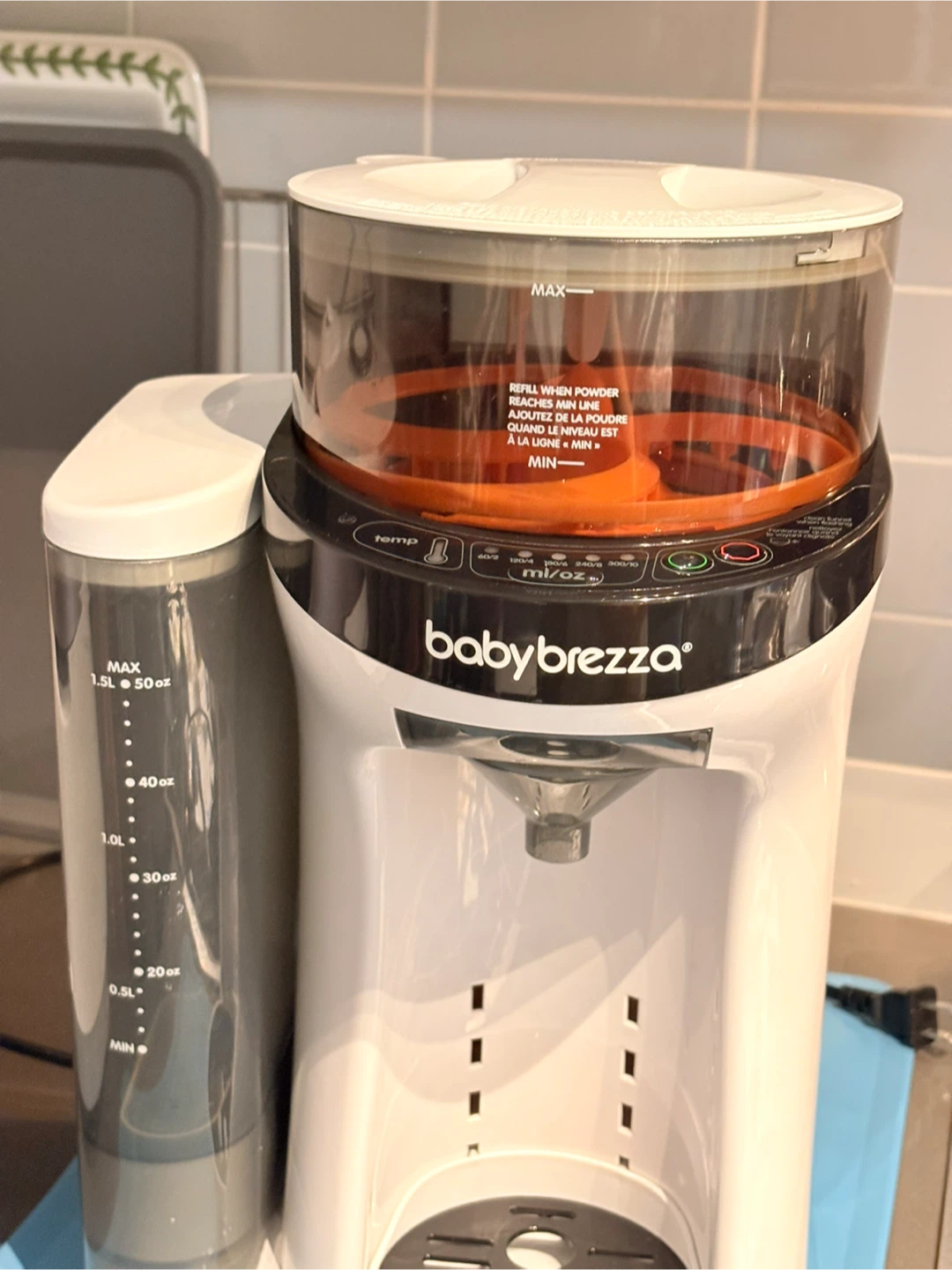 Baby Brezza -baby formula maker
