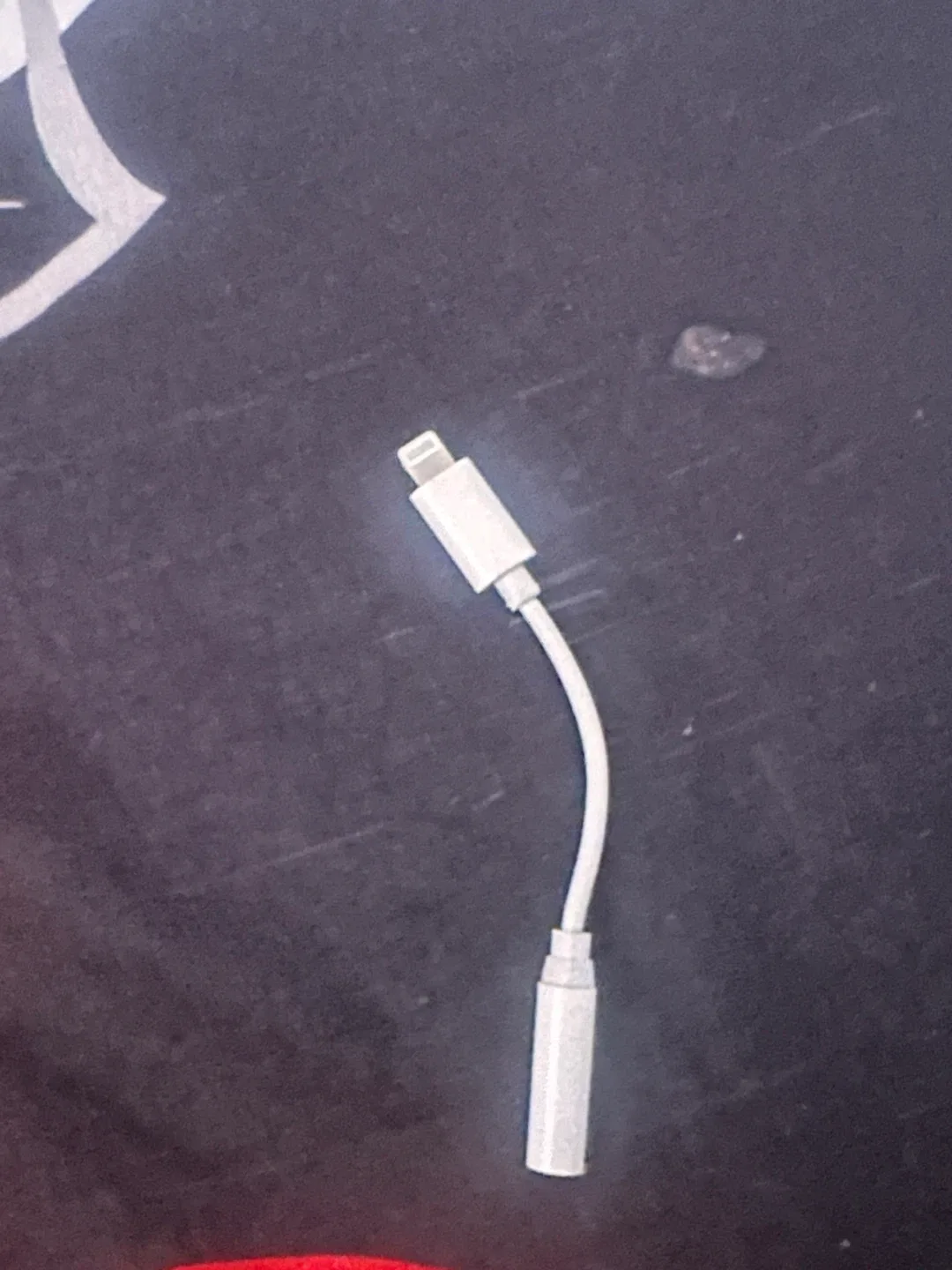 Apple Lightning to 3.5 mm Headphone Adapter with the earbuds !! image indicator(2)
