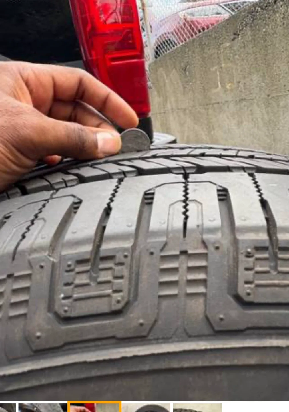 Gladiator X comp 275/55/20 tires on Armed Frontline 20x9 rims image indicator(4)