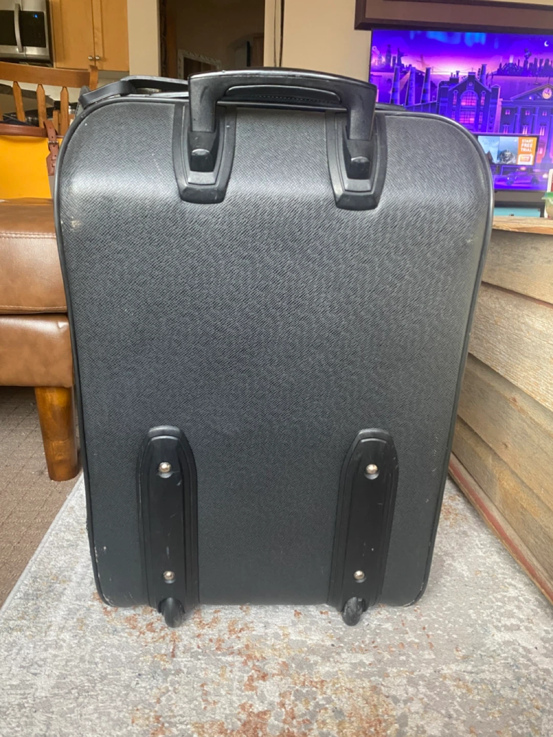 Louis Vuitton Pégase 60 Taiga Leather Trolley - photo 3