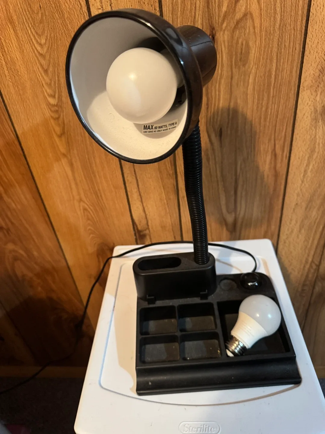 Black Desk Lamp with Organizer Base image indicator(2)