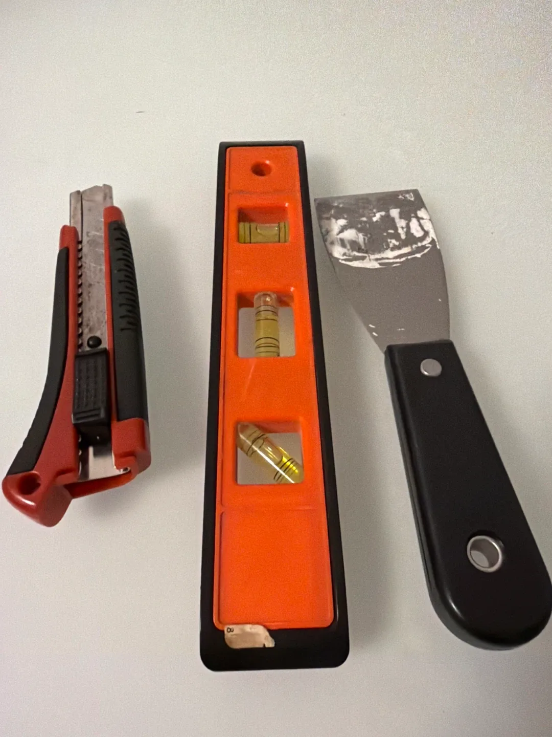 Utility Knife, Level, and Spatula Set thumbnail