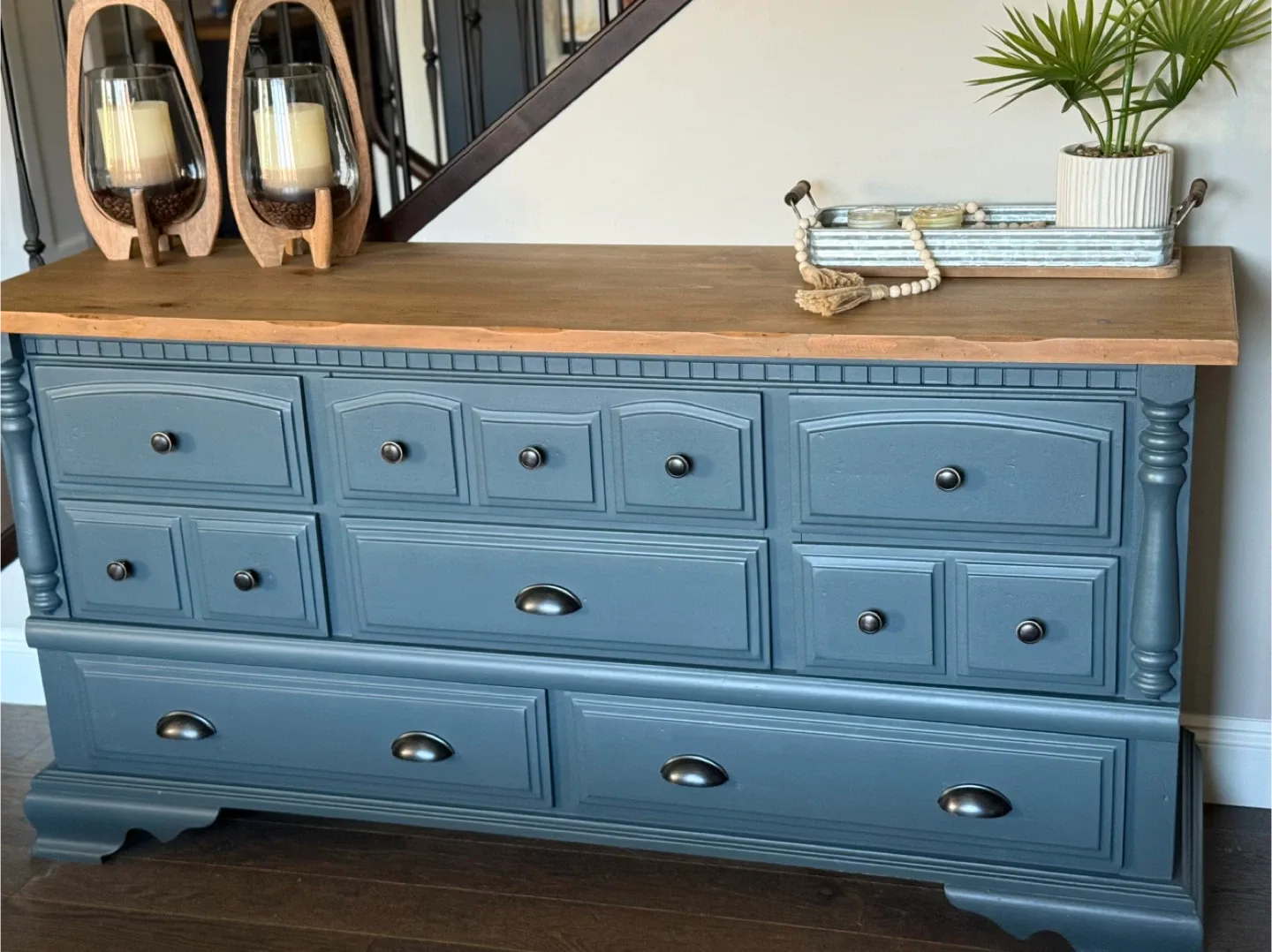 Farmhouse dresser image indicator(6)