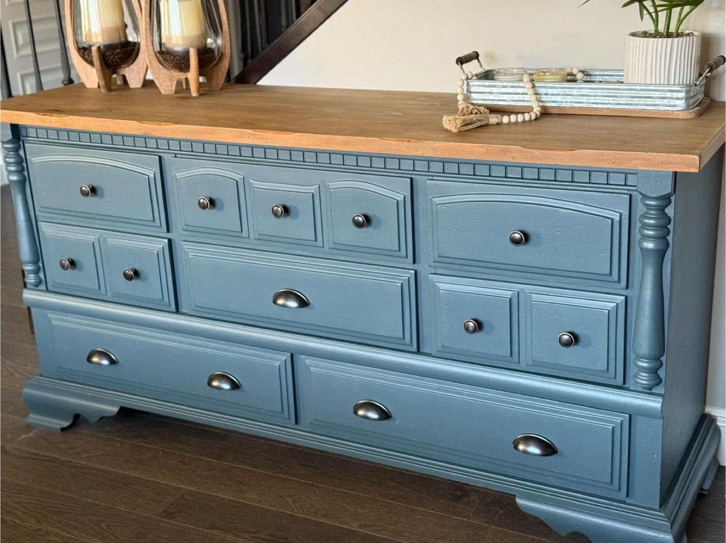 Farmhouse dresser image indicator(4)