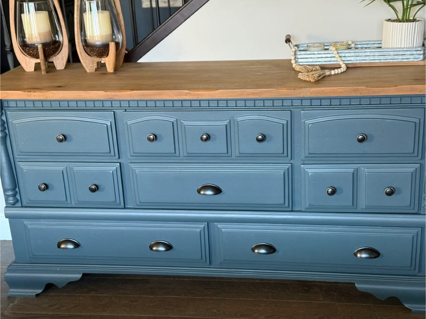 Farmhouse dresser image indicator(7)