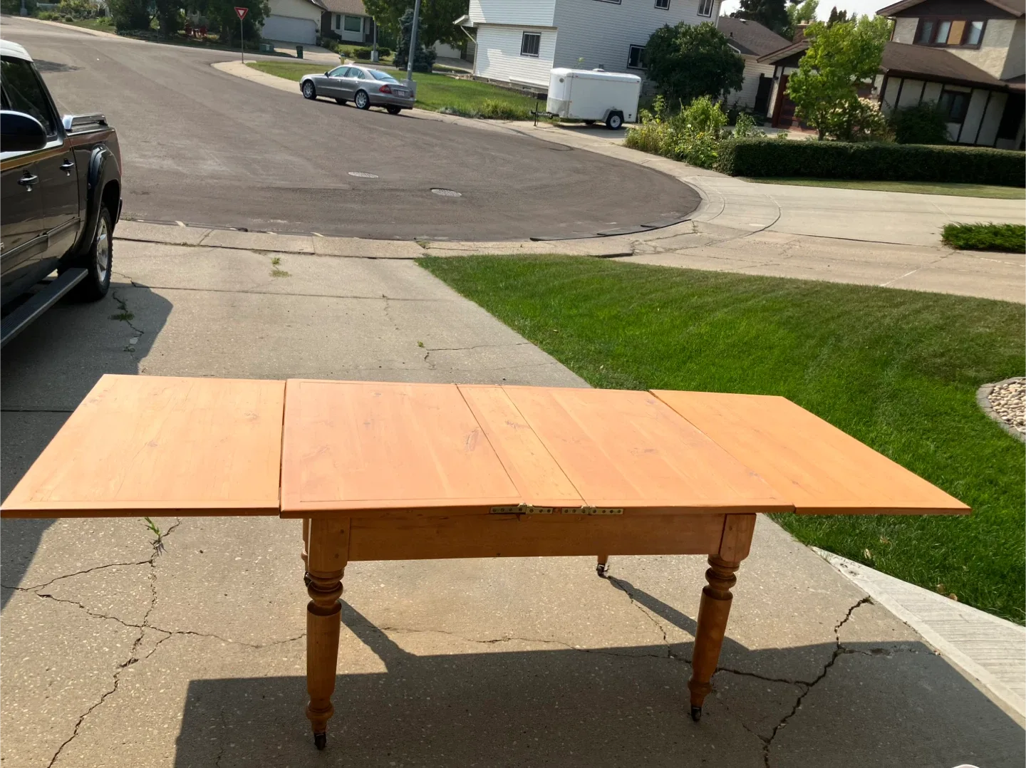 Wood Coffee Table and Extendable Dining Table Set image indicator(3)