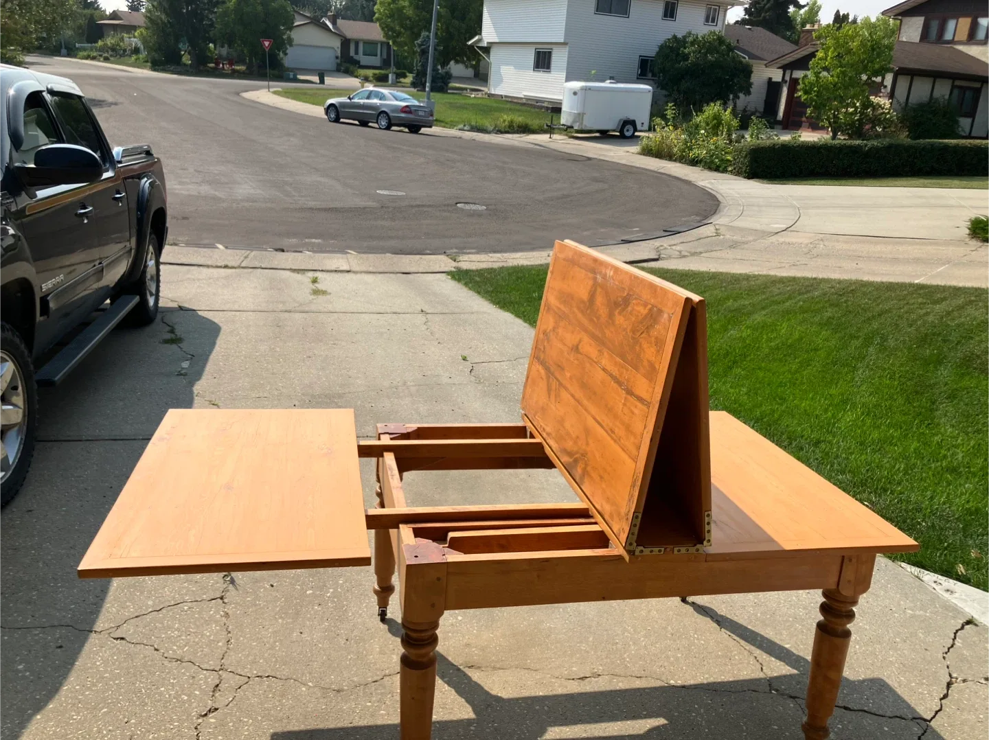 Wood Coffee Table and Extendable Dining Table Set image indicator(5)