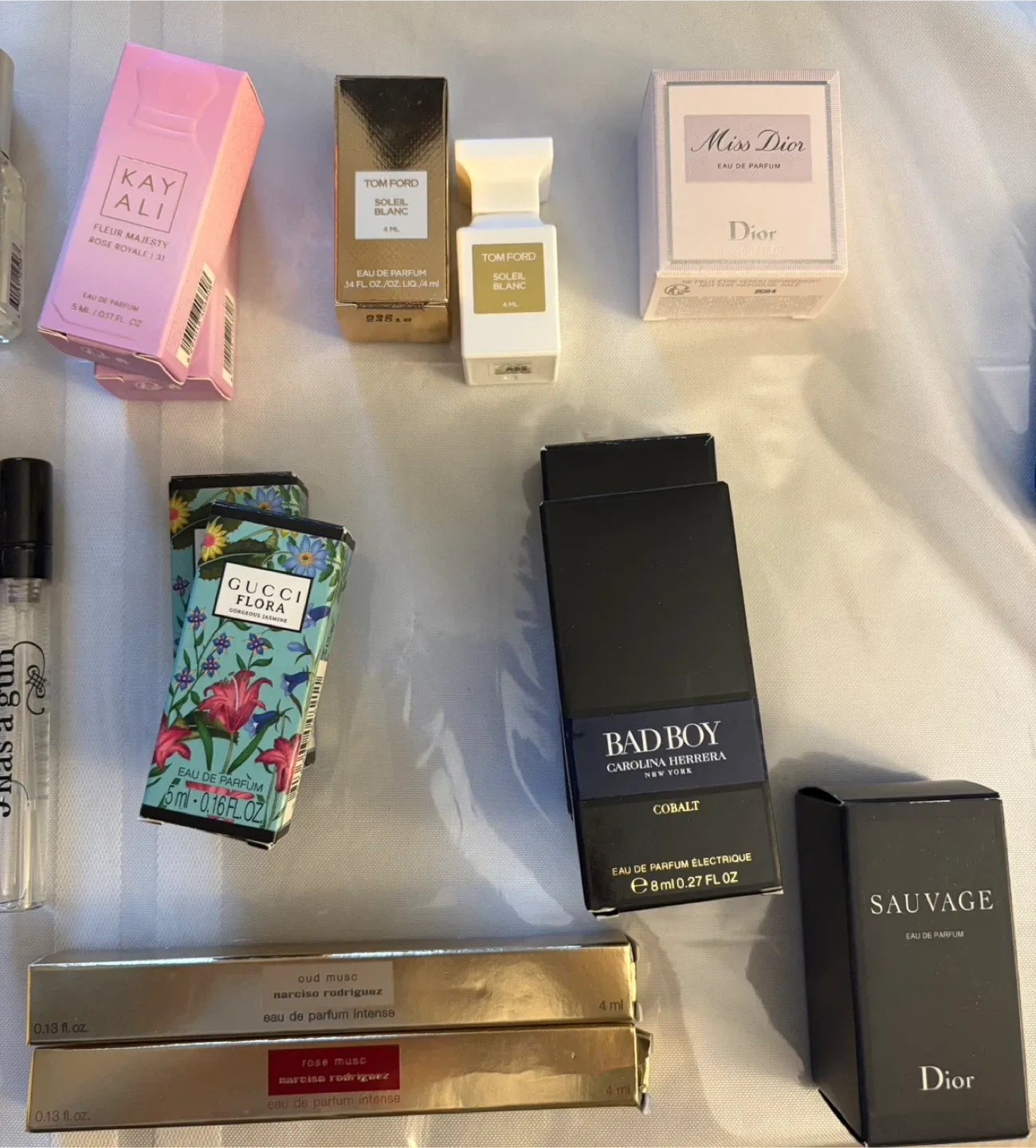 Sephora Perfumes image indicator(4)