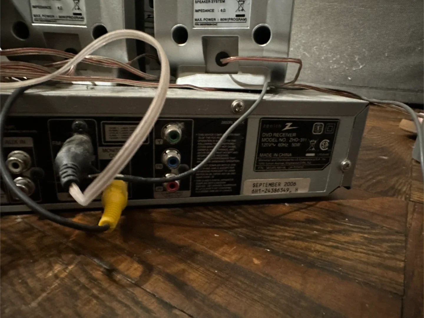 Zenith DVD Receiver with 5 Speakers and Subwoofer image indicator(6)