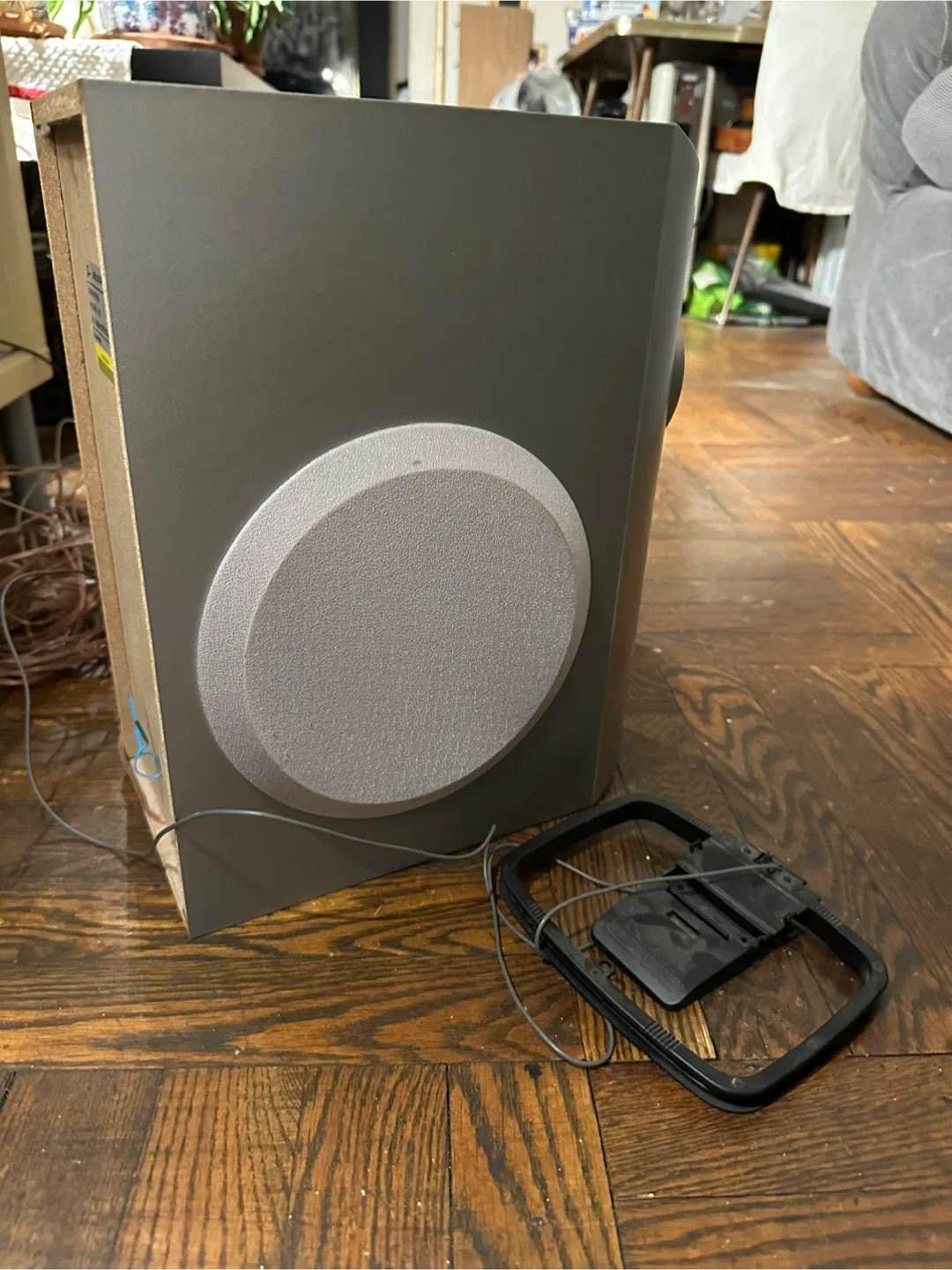 Zenith DVD Receiver with 5 Speakers and Subwoofer image indicator(5)