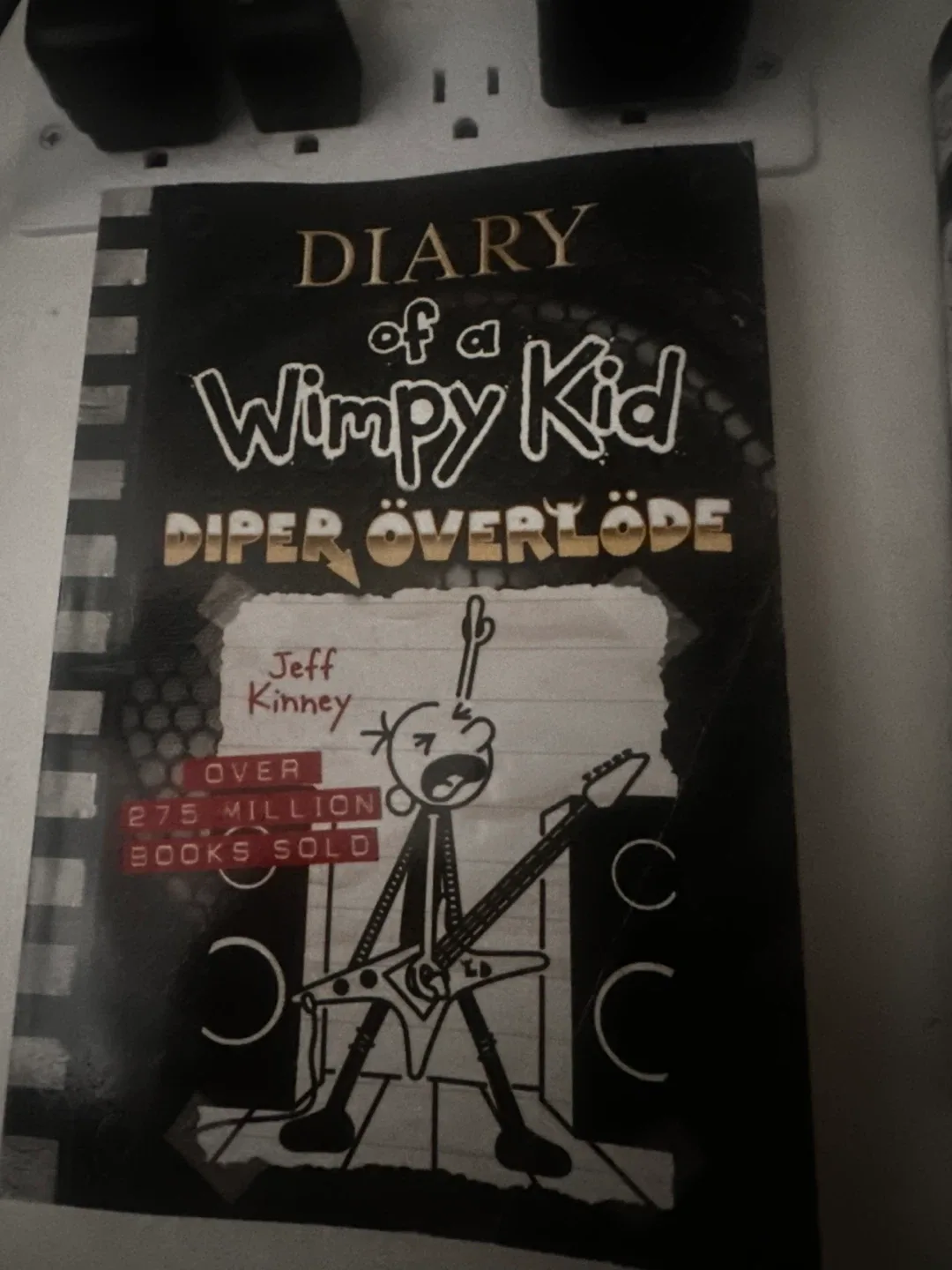 Diary of a Wimpy Kid Books by Jeff Kinney. One for 5! image indicator(4)