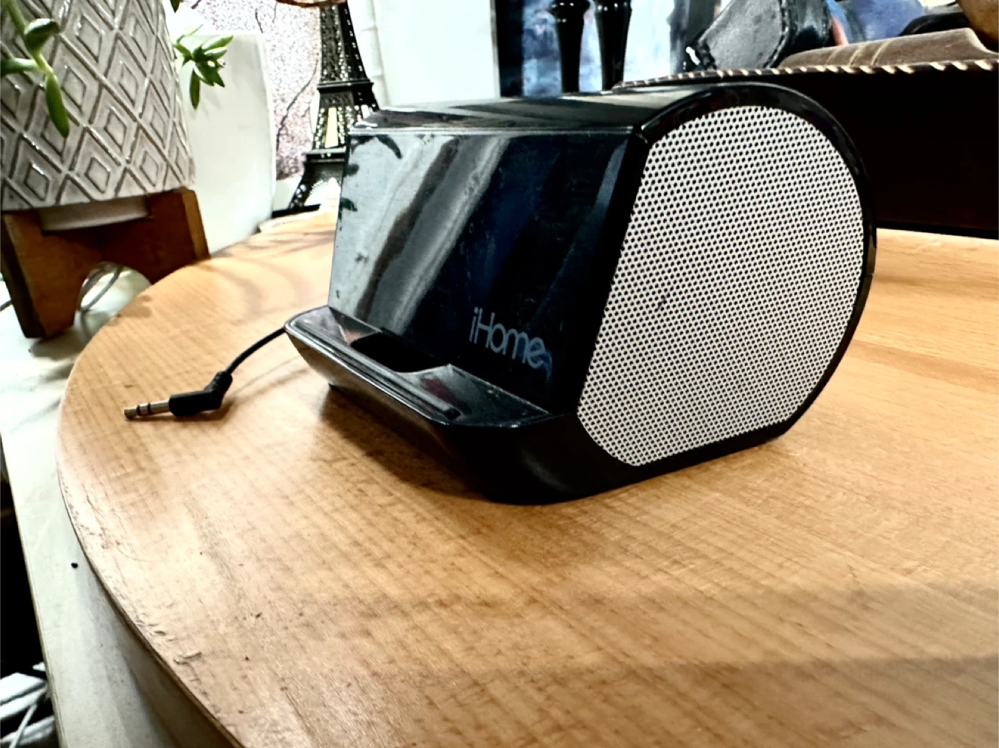 iHome Speaker - photo 3