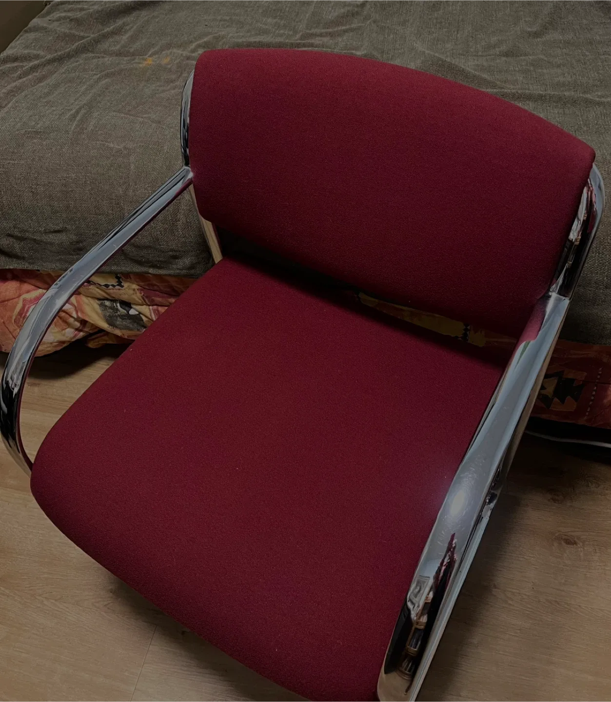 Red Office Chair with Chrome Frame image indicator(8)