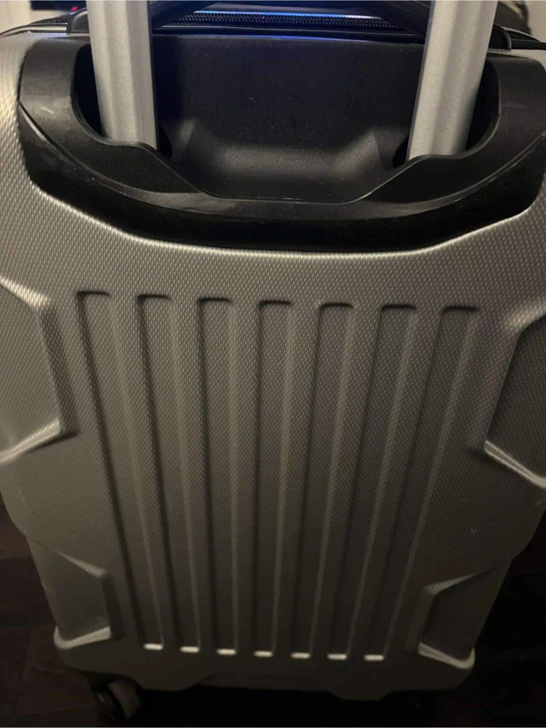 Outbound Hardside Carry-On Luggage - Silver image indicator(3)