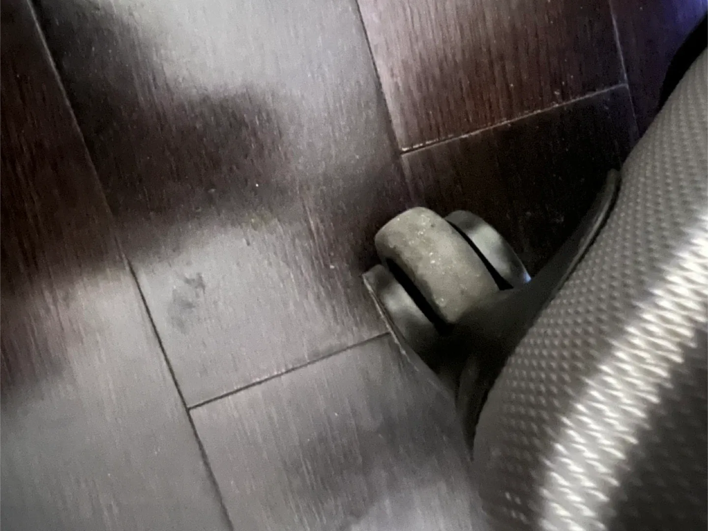 Outbound Hardside Carry-On Luggage - Silver image indicator(7)