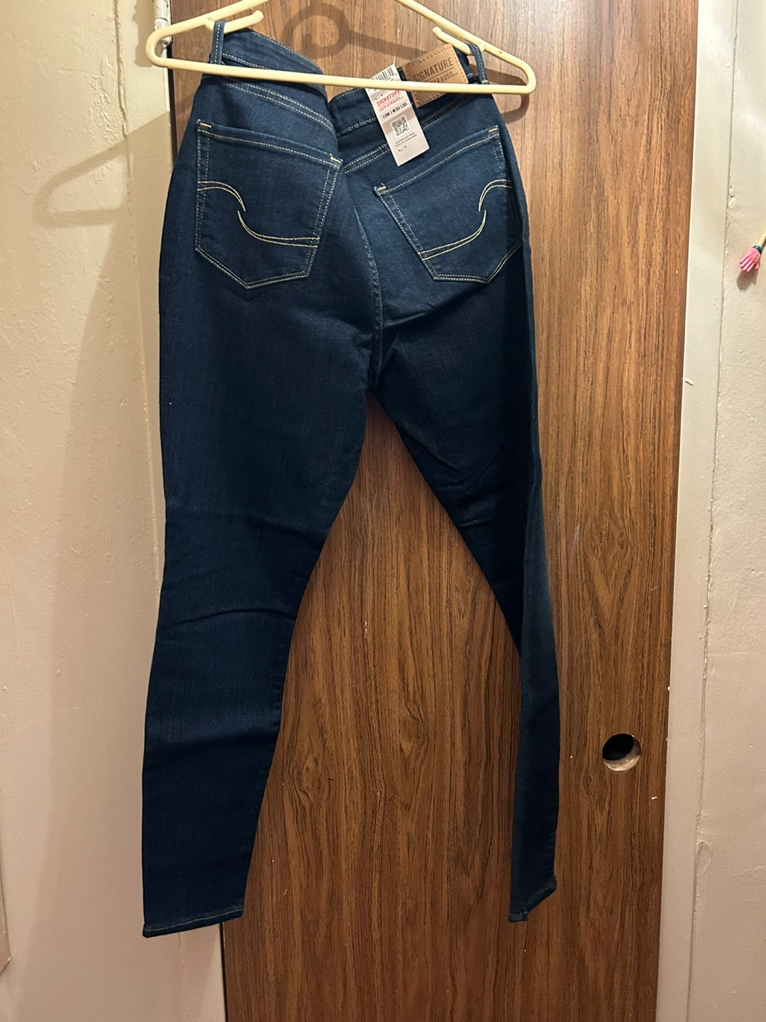 Signature by Levi Strauss & Co. Women's Jeans - Size 10M - photo 2